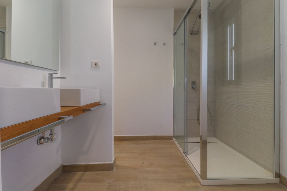15 BAÑO PRINCIPAL