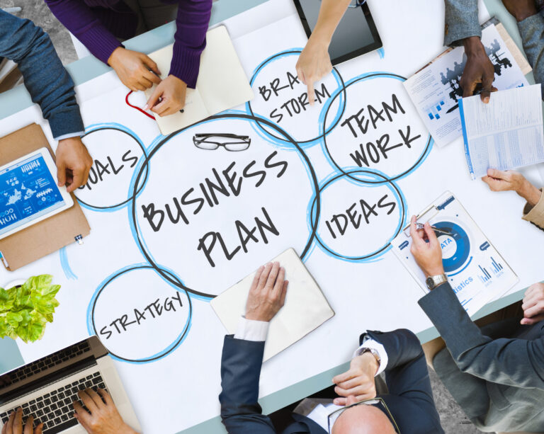 Planificación empresarial para agentes inmobiliarios.